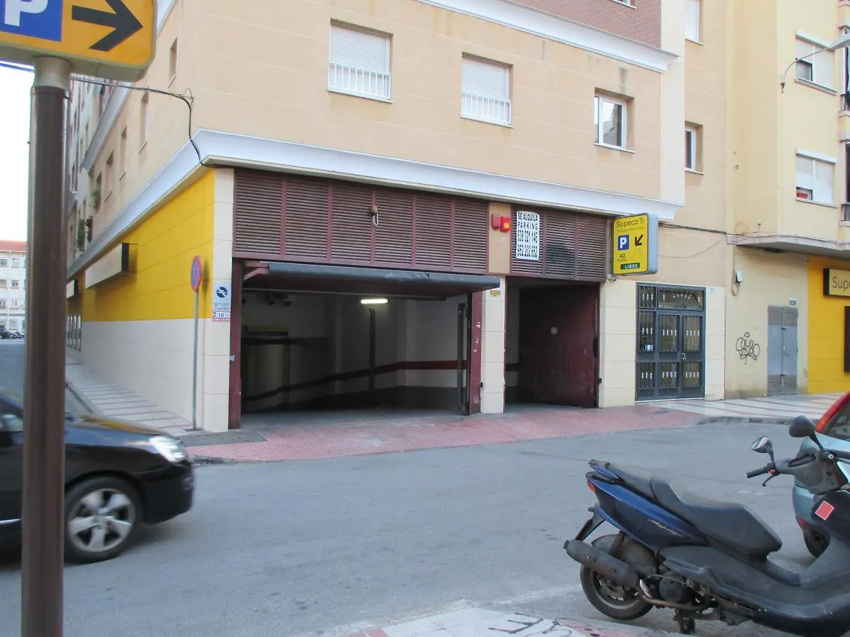 Apartamento Alaska 800 M De La Playa Parking Privado Malaga Spain