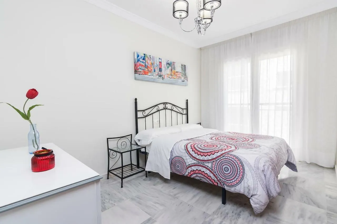 Apartamento Alaska 800 M De La Playa Parking Privado Malaga Spain